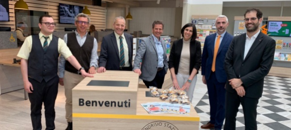 mendrisio-rinnovata-la-filiale-della-posta-in-stazione