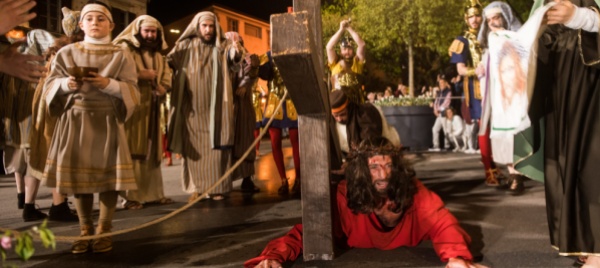 mendrisio-oltre-25-000-persone-alle-processioni-storiche