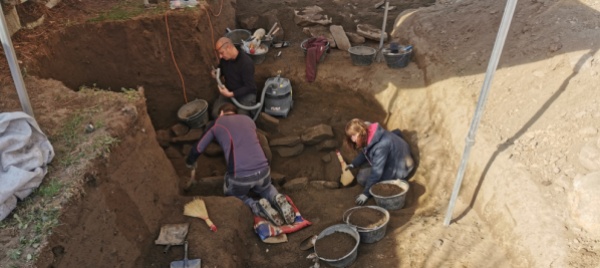 necropoli-di-moghegno-dall-eta-del-ferro-brilla-l-oro-leponzio