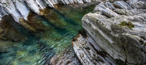 giocando-al-parco-delle-gole-della-breggia