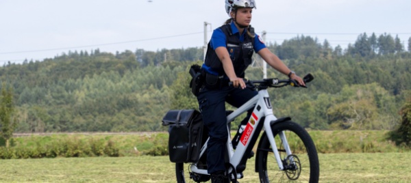 due-super-e-bike-per-i-poliziotti-di-zurigo