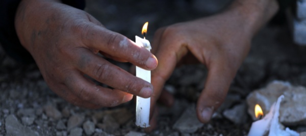 ballano-in-un-cimitero-in-iran-arrestate-tre-donne