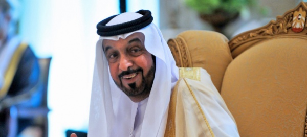 bandiere-a-mezz-asta-negli-emirati-arabi-morto-il-presidente