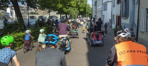 sempre-meno-bambini-in-bici-la-tendenza-va-invertita