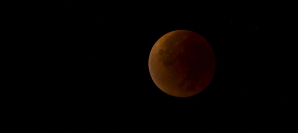 appuntamento-con-l-eclissi-ma-sara-una-levataccia-per-vederla