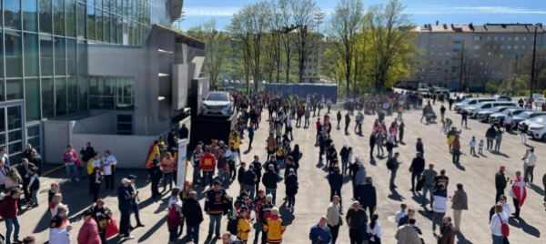 principio-d-incendio-all-helsinki-ice-hall