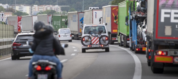 i-comuni-serrano-i-ranghi-contro-la-corsia-per-i-tir-sull-a2