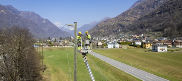 bassa-vallemaggia-interrata-la-linea-di-alta-tensione