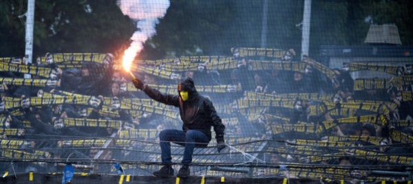 disordini-post-partita-la-tifosa-nervosi-gia-allo-stadio