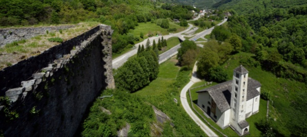 mesocco-alla-chiesa-di-santa-maria-il-gruppo-effimere-corde