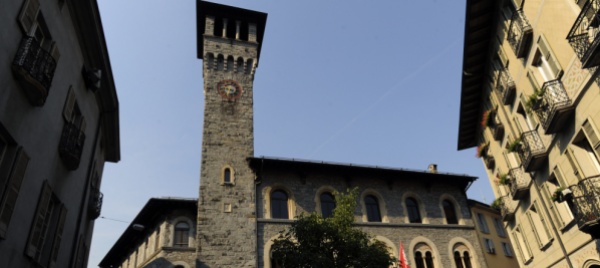 e-morta-anzi-no-la-svista-del-municipio-di-bellinzona