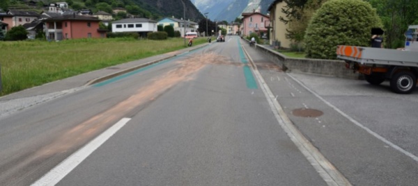 ferite-per-un-giovane-motociclista-a-lostallo