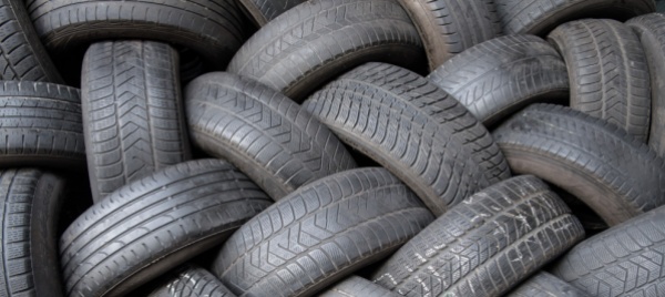 pneumatici-svizzeri-in-italia-via-libera-allo-smaltimento