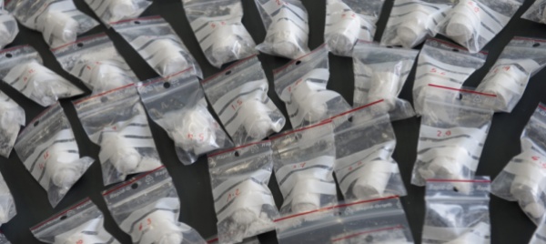 sorpresa-nel-container-assieme-al-caffe-c-e-cocaina