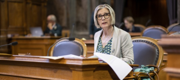 i-privati-non-dovrebbero-piu-poter-usare-pesticidi-tossici