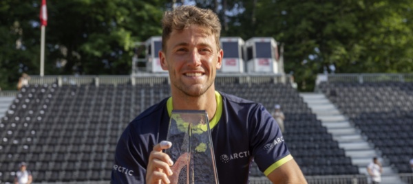 tennis-casper-ruud-si-ripete-a-ginevra