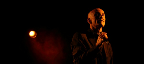 a-massagno-i-bastardi-di-pizzofalcone-alla-voce-peppe-servillo