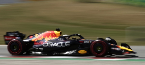 verstappen-vince-in-spagna-e-scavalca-leclerc