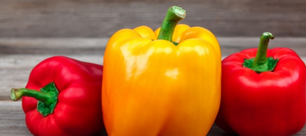 il-wwf-critica-il-culto-della-bellezza-per-frutta-e-verdura