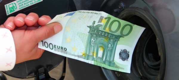 l-italia-taglia-ancora-fino-ad-agosto-le-accise-sui-carburanti