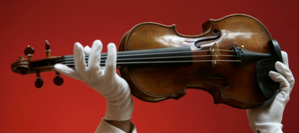 il-violino-del-mago-frutta-15-340-000-dollari