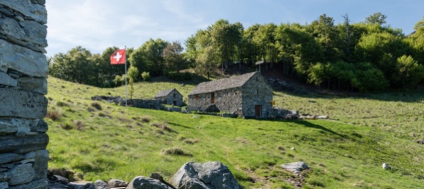 la-capanna-dell-alpe-orino-chiusa-per-lavori