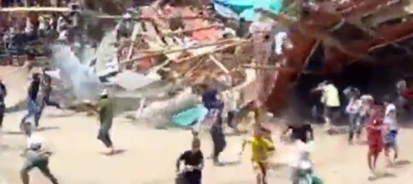 crolla-tribuna-durante-una-corrida-in-colombia-almeno-5-morti