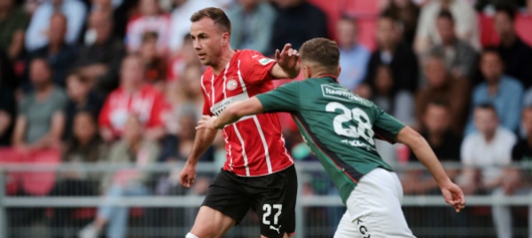gotze-firma-per-l-eintracht