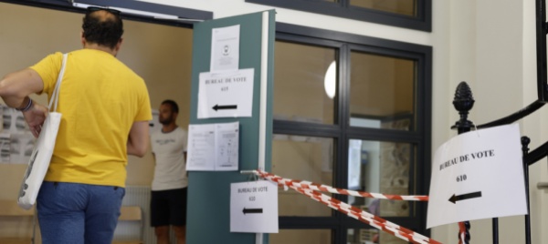 in-francia-aperti-i-seggi-per-il-secondo-turno-elettorale