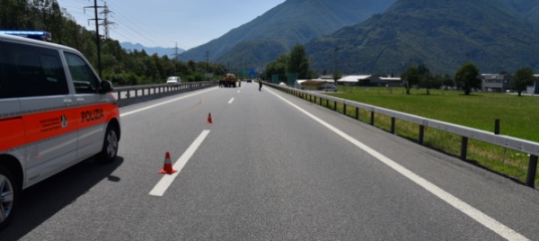motociclista-cade-e-si-ferisce-gravemente-sull-a13
