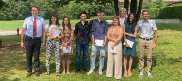 premiati-i-migliori-della-scuola-media-di-giornico-faido