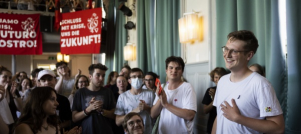 nicola-siegrist-e-il-nuovo-presidente-della-gioventu-socialista