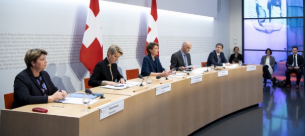 covid-3-svizzeri-su-5-soddisfatti-delle-comunicazioni-ufficiali