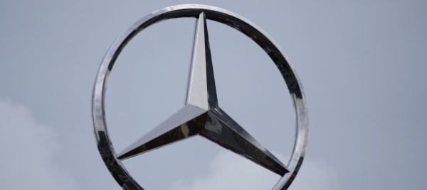 problema-ai-freni-mercedes-richiama-5-600-veicoli-in-svizzera