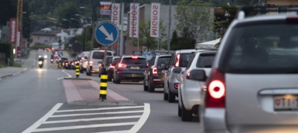 targhe-il-compromesso-del-governo-non-e-un-testo-conforme
