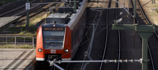 deraglia-un-treno-in-germania-almeno-quattro-morti-e-60-feriti
