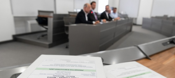 una-corsia-per-i-tir-lungo-l-a2-stavolta-ci-arrabbiamo