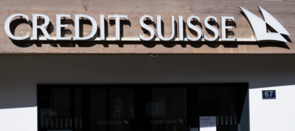 credit-suisse-vale-sempre-meno-ma-nessuno-la-compra