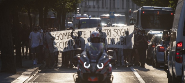 un-campeggio-antimilitarista-contro-la-conferenza-a-lugano