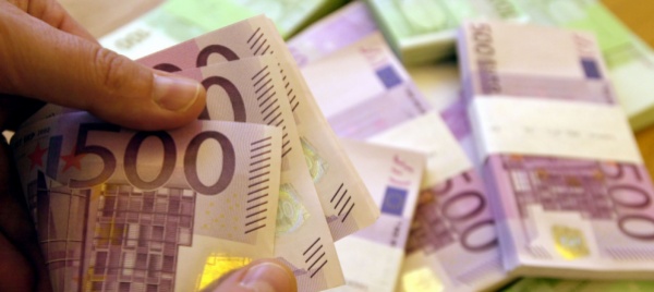 manda-al-macero-una-fotocopiatrice-assieme-a-un-milione-di-euro