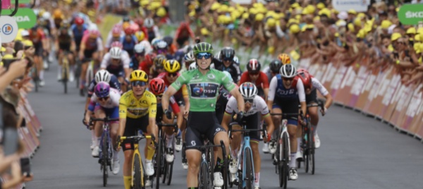secondo-successo-allo-sprint-per-lorena-wiebes
