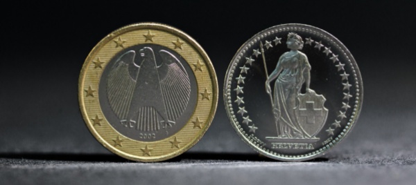 il-franco-praticamente-ai-massimi-di-sempre-sull-euro