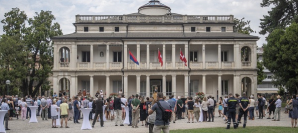 incontro-ravvicinato-tra-i-momo-e-il-governo-federale