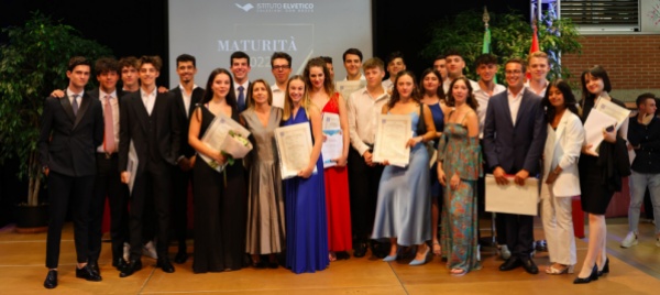 lugano-sono-69-i-maturati-dell-istituto-elvetico