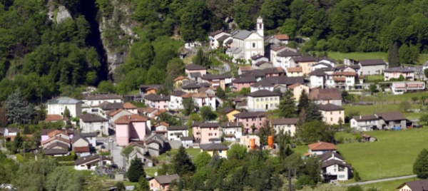 1-agosto-a-lodrino-con-il-consigliere-di-stato-raffaele-de-rosa