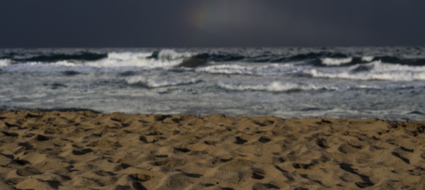 spiaggia-a-bandiera-rossa-padre-e-figlio-di-8-anni-annegati