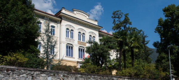 centro-professionale-commerciale-a-locarno-tutti-i-diplomati