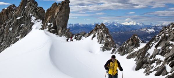 in-montagna-d-estate-con-piu-prudenza-e-c-e-chi-chiede-regole