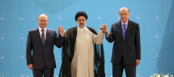 il-triangolare-di-teheran-e-il-topolino-globale