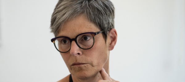 accusata-di-antisemitismo-sabine-schormann-getta-la-spugna